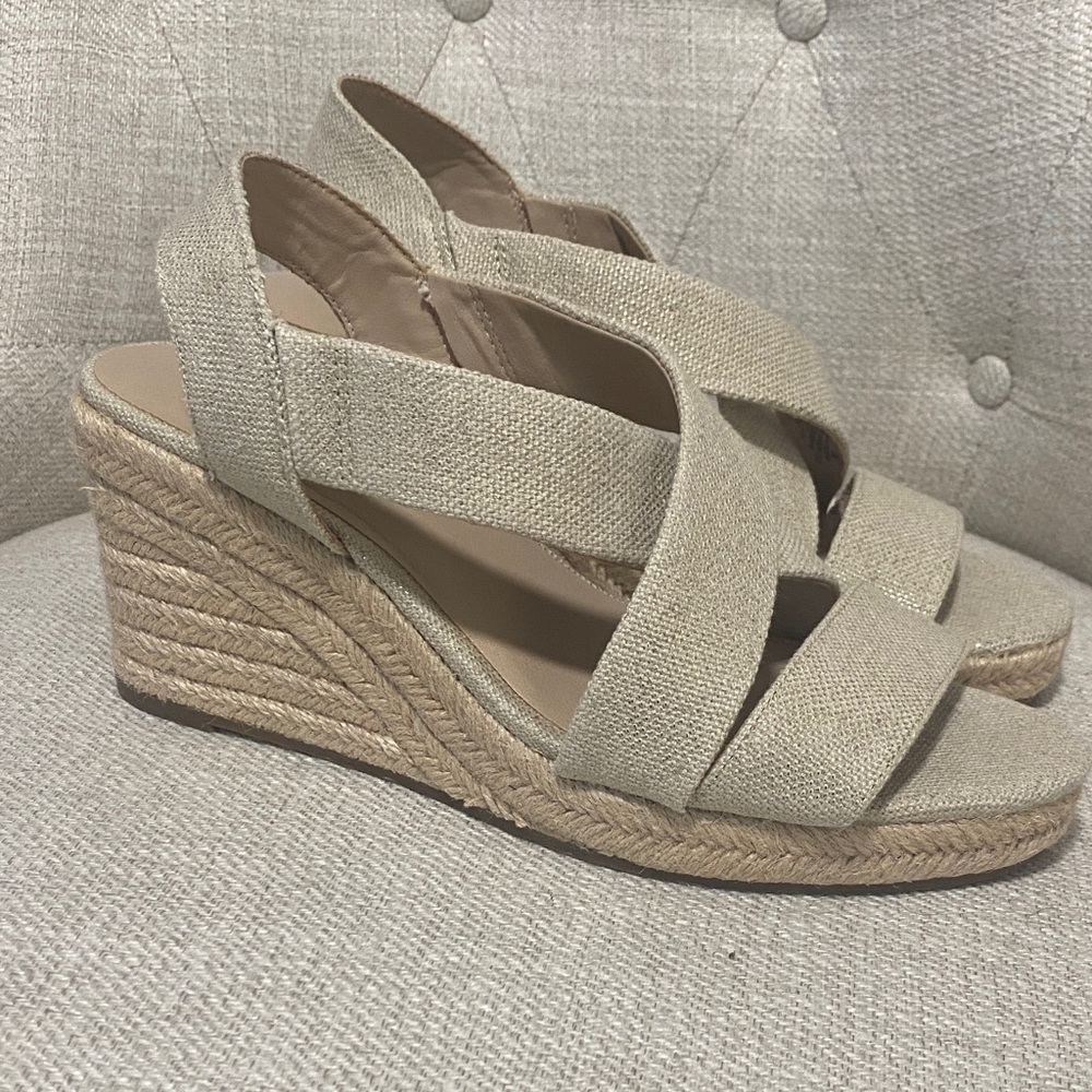 Lucky Brand Women's Tan Espadrille Sandals